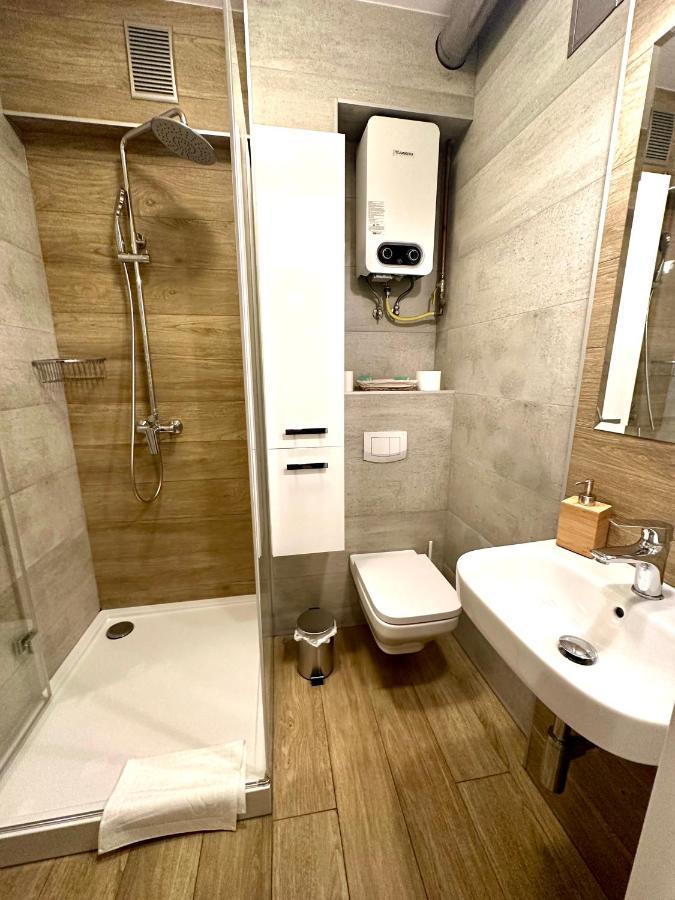 Jazz Apartament Czestochowa Centrum 2-Bedroom Kültér fotó
